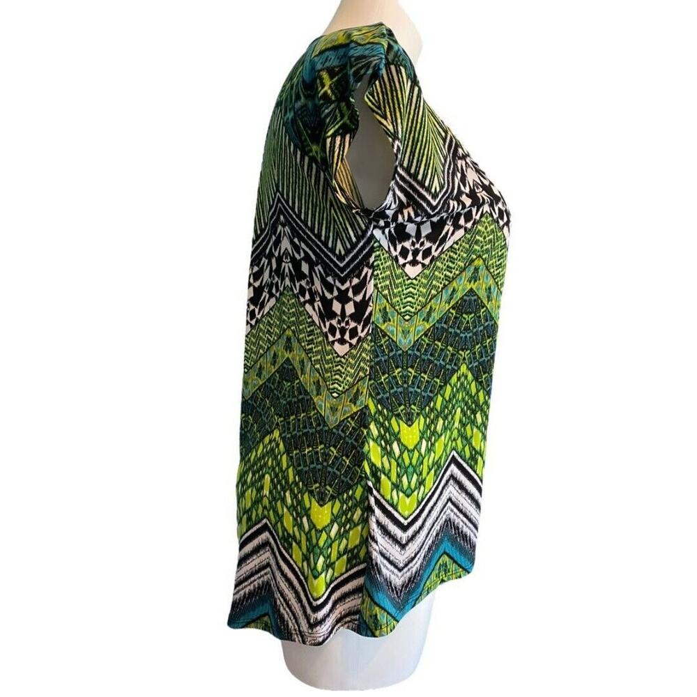 Large Coco Bianco Zigzag Multi Color Short Sleeve… - image 5